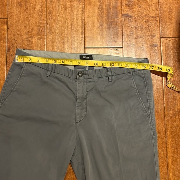 Hugo Boss Slim Fit Short Size 34R Stretch Grey - Picture 5 of 12